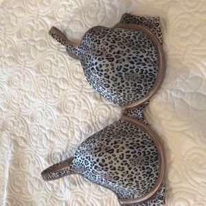 Leopard print underwire bra